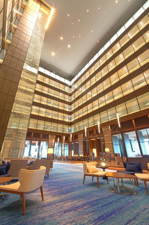 Nagoya Prince Hotel Sky Tower Exterior foto The lobby of the hotel